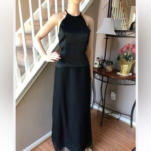 Vera Wang White Label Black Long Gown Halter Top Formal Prom Special Event Dance